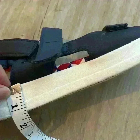 Tory Burch Tory Sport Velcro Sandals Navy sz 7.5 (runs small) - Picture 15 of 15